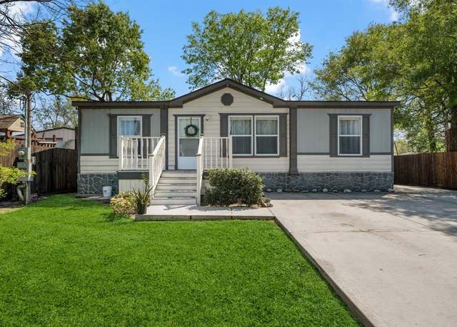 Property at 203 Arcadian Dr, Crosby, TX 77532, 3 beds, 2 baths