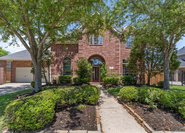 Property at 8611 Amy Brook Ct, Humble, TX 77396, 5 beds, 3.5 baths