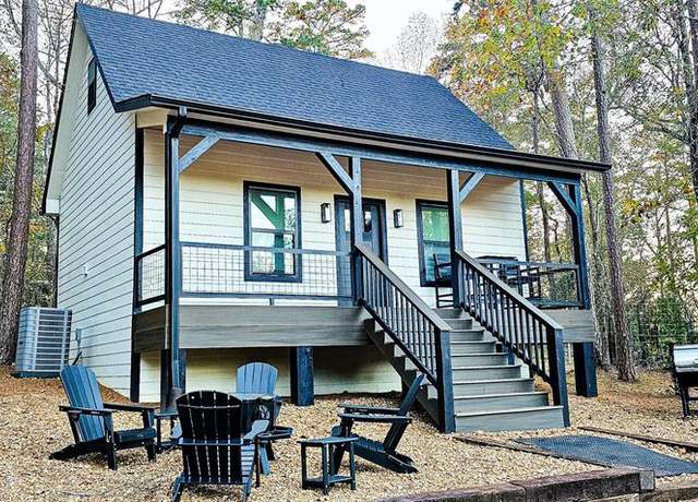 Property at 1893 Anderson County Road 153, Palestine, TX 75801, 1 bed, 1 bath