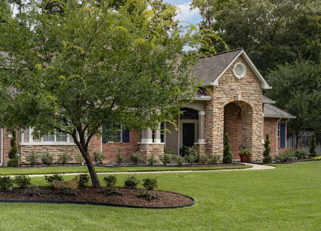 Property at 8977 Willow Springs Ln, Conroe, TX 77302, 4 beds, 4.5 baths