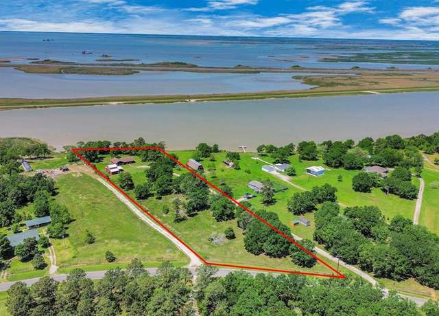 Property at 3428 S Main St, Anahuac, TX 77514, 4 beds, 3 baths
