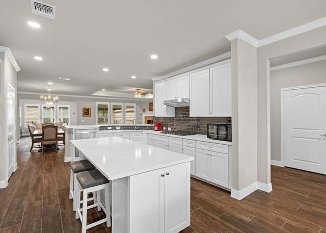 Property at 3427 Prairie Falcon Dr, Richmond, TX 77469, 3 beds, 3 baths