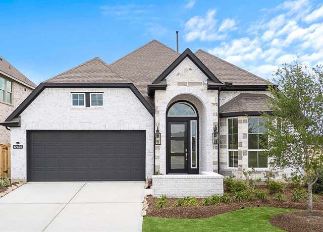 Property at 12406 Drifting Oakwood Ln, Cypress, TX 77433, 4 beds, 3 baths