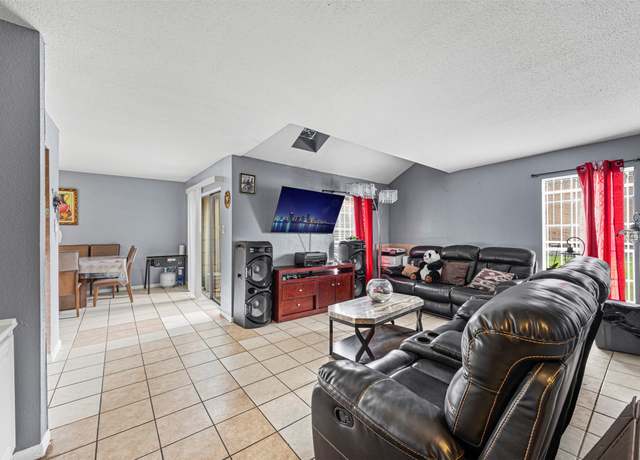 Property at 9090 S Braeswood Blvd #15, Houston, TX 77074, 2 beds, 2.5 baths