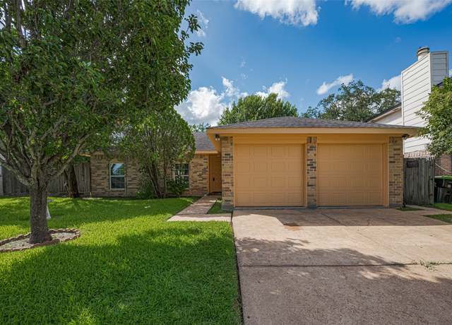 Property at 16350 Villaret Dr, Houston, TX 77083, 3 beds, 2 baths