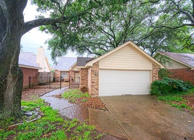 Property at 11314 Meadowchase Dr, Houston, TX 77065, 3 beds, 2.5 baths