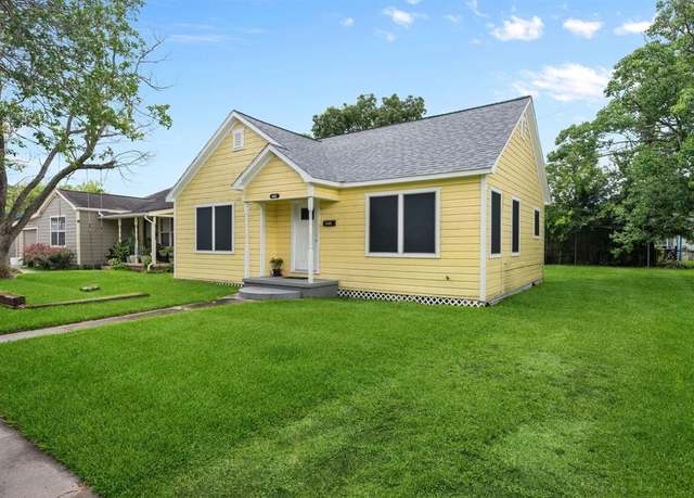 Property at 405 W James St, Baytown, TX 77520, 2 beds, 1 bath