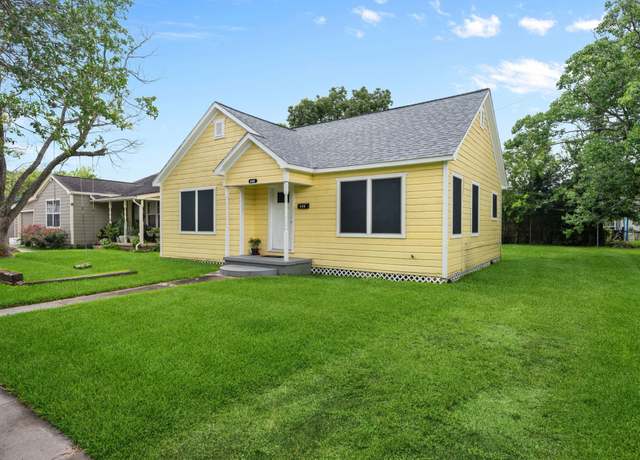 Property at 405 W James St, Baytown, TX 77520, 2 beds, 1 bath