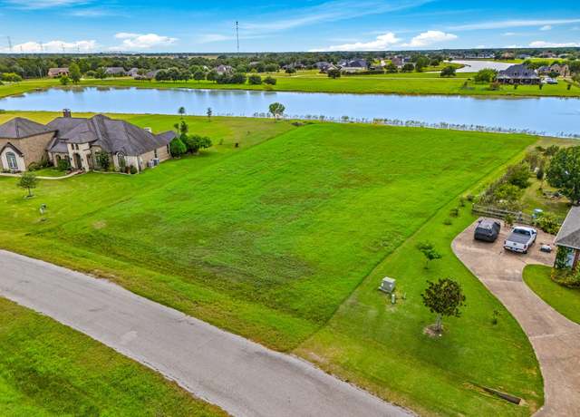 Property at 6011 Brazos Lakes Dr, Richmond, TX 77469