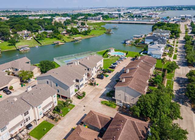 Property at 1910 Harbour Dr, Seabrook, TX 77586, 2 beds, 2.5 baths