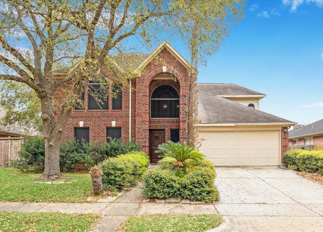 Property at 16023 Williwaw Dr, Houston, TX 77083, 4 beds, 2.5 baths