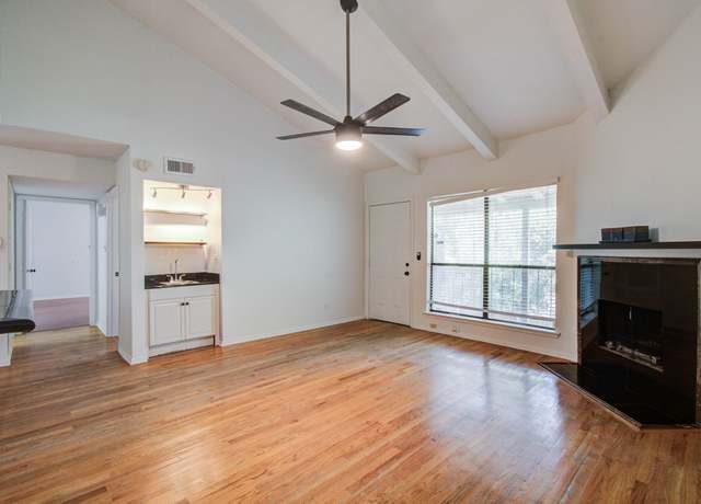 Property at 5711 Sugar Hill Dr #108, Houston, TX 77057, 2 beds, 1 bath