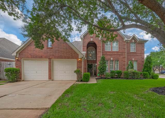 Property at 15310 Cobblestone Point Ct, Sugar Land, TX 77498, 4 beds, 2.5 baths