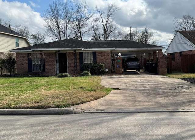 Property at 4510 Bungalow Ln, Houston, TX 77047, 3 beds, 2.5 baths