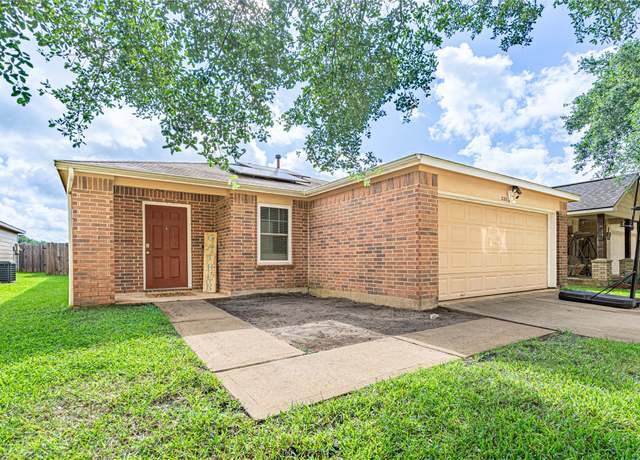 Property at 2211 Pine Croft Dr, Humble, TX 77396, 3 beds, 2 baths