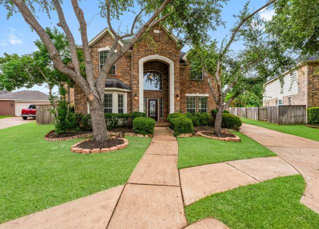 Property at 13202 Brushy Knoll Ln, Sugar Land, TX 77498, 4 beds, 3.5 baths