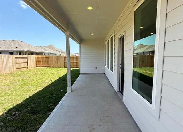 Property at 10105 Cabo Del Sol Dr, Cleveland, TX 77327, 3 beds, 2 baths