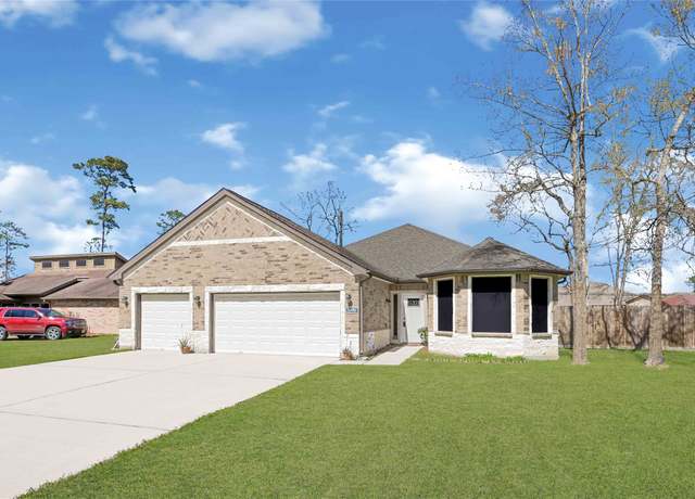 Property at 1106 S Diamondhead Blvd, Crosby, TX 77532, 4 beds, 2.5 baths
