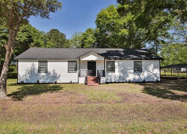 Property at 6610 Crestridge St, Manvel, TX 77578, 4 beds, 2 baths
