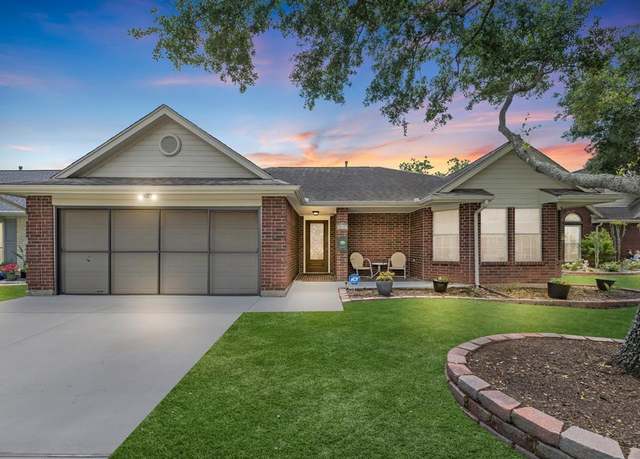 Property at 815 W Peach Hollow Cir, Pearland, TX 77584, 3 beds, 2 baths