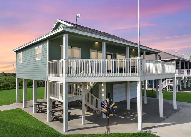 Property at 3229 Castle Dr, Crystal Beach, TX 77650, 3 beds, 2 baths