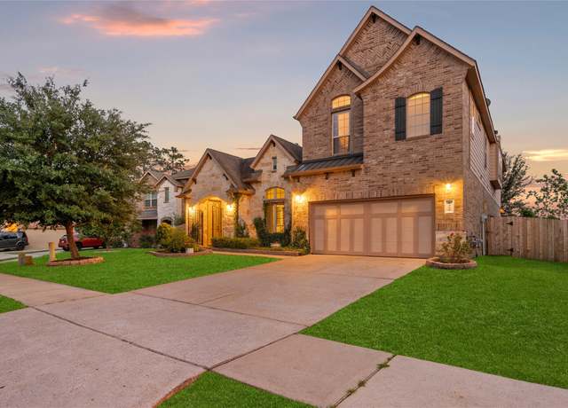 Property at 8322 Sands Bank Ln, Conroe, TX 77304, 4 beds, 4 baths
