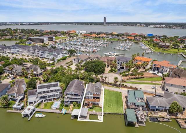 Property at 2114 Fenwood St, League City, TX 77565, 4 beds, 2.5 baths