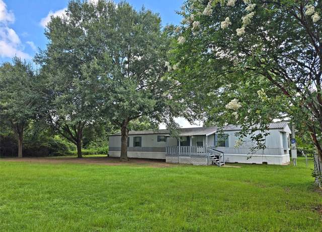 Property at 5491 Front St, San Felipe, TX 77473, 4 beds, 3 baths
