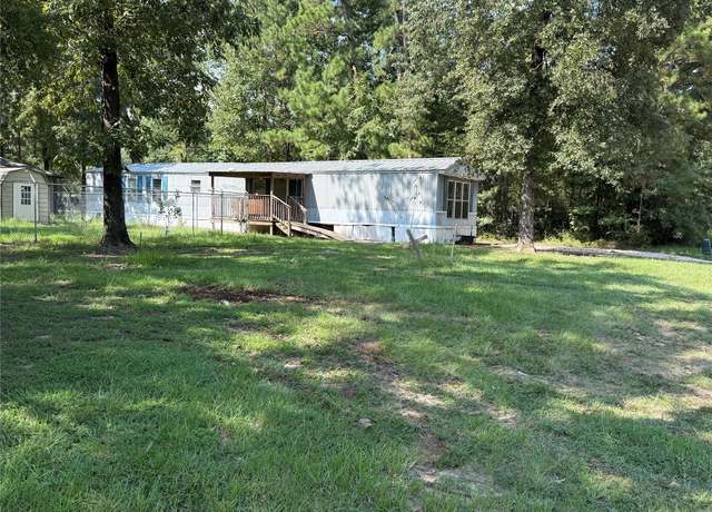 Property at 711 Windwood Dr, Livingston, TX 77351, 3 beds, 2 baths