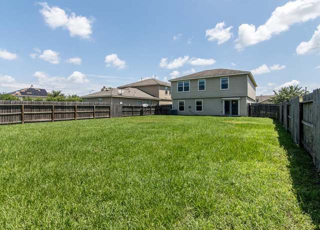 Property at 29315 Legends Bluff Dr, Spring, TX 77386, 3 beds, 2.5 baths