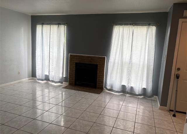 Property at 17230 Imperial Valley Dr #24, Houston, TX 77060, 2 beds, 2.5 baths