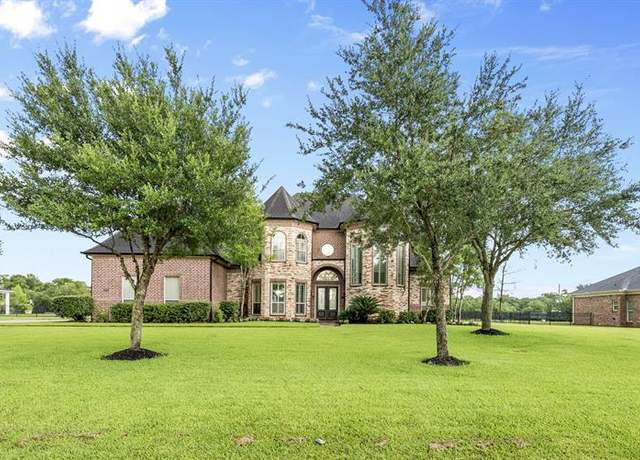 Property at 9030 Royal Crest Ln, Richmond, TX 77469, 5 beds, 4.5 baths
