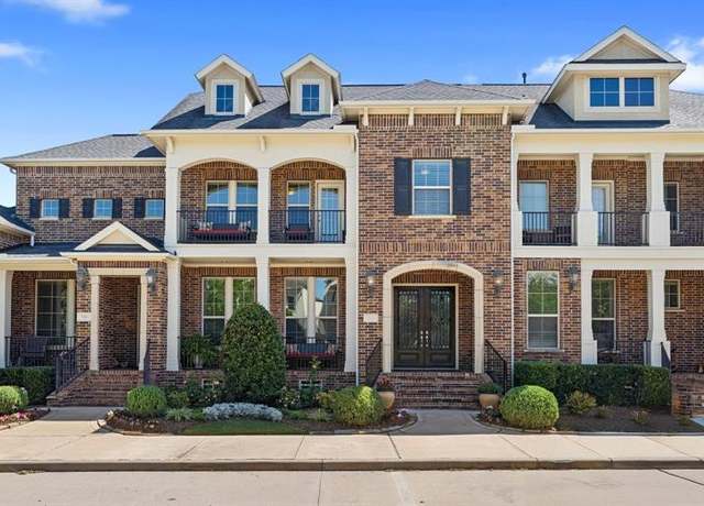 Property at 542 Imperial Blvd, Sugar Land, TX 77498, 3 beds, 2.5 baths