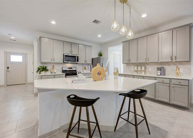 Property at 29918 Reagans Ranch Dr, Katy, TX 77494, 4 beds, 2 baths