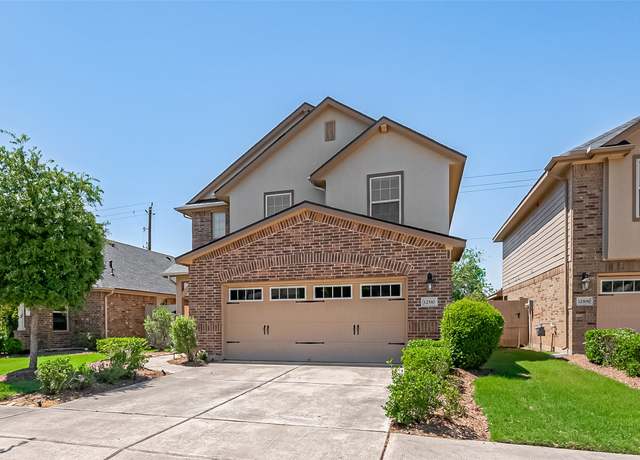 Property at 12510 Idyllic Pl, Houston, TX 77047, 4 beds, 2.5 baths