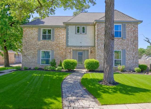 Property at 6814 Chancellor Dr, Spring, TX 77379, 5 beds, 3.5 baths