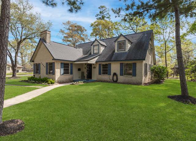Property at 1620 Shady Oaks Dr, Conroe, TX 77301, 4 beds, 2.5 baths