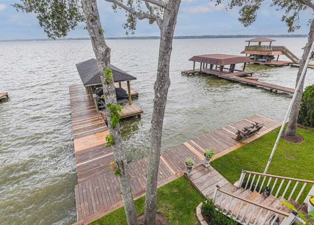 Property at 19022 Vantage View Ln, Houston, TX 77346, 4 beds, 3.5 baths