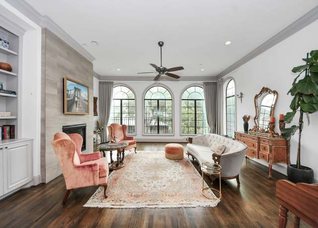 Property at 403 W Pierce St, Houston, TX 77019, 4 beds, 4.5 baths