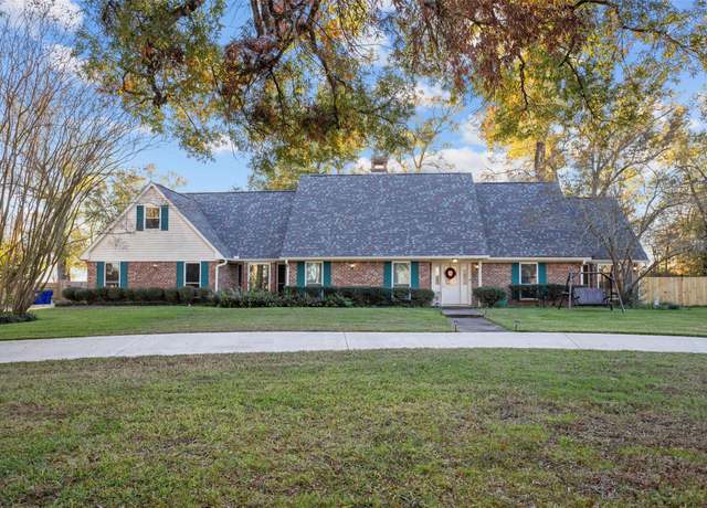 Property at 308 Trailwood Dr, Crockett, TX 75835, 3 beds, 3 baths