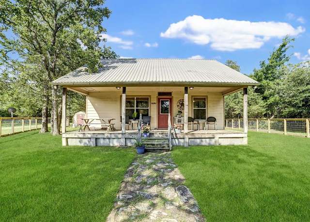 Property at 1301 County Road 2103, Weimar, TX 78962, 2 beds, 1 bath