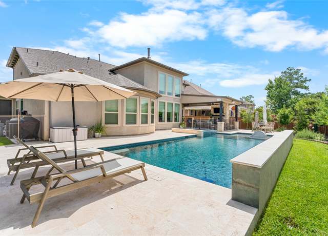 Property at 139 Ballantyne Dr, Montgomery, TX 77316, 5 beds, 4.5 baths