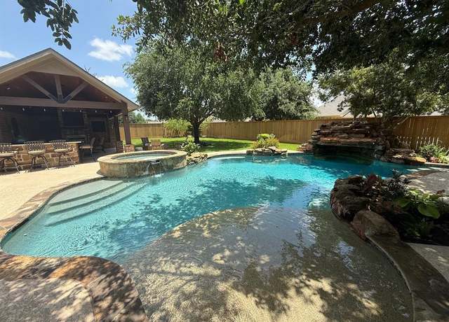 Property at 21311 Fairhaven Meadow Dr, Cypress, TX 77433, 4 beds, 5 baths