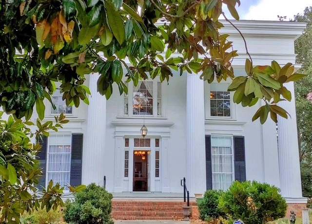 Property at 309 E Robert Toombs Ave, Washington, GA 30673, 6 beds, 5.5 baths