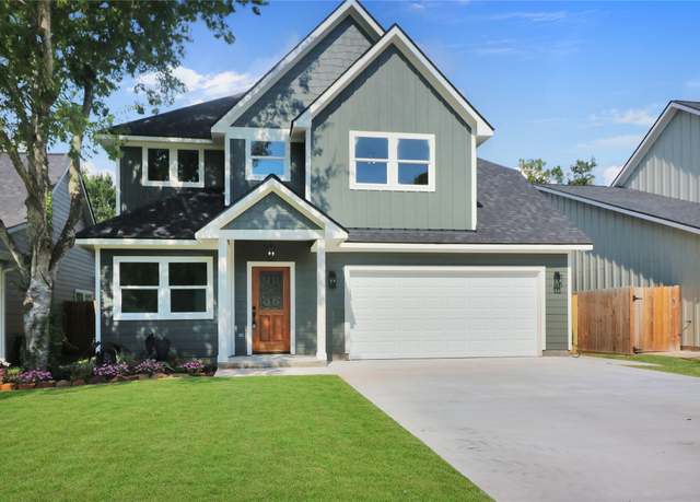 Property at 704 N Mcnair St, Navasota, TX 77868, 3 beds, 2.5 baths