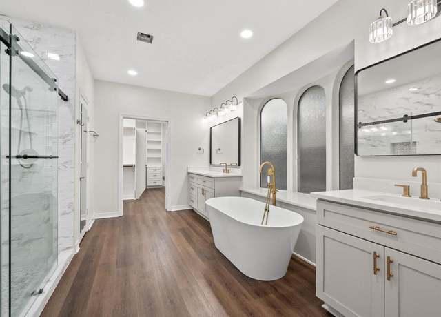 Property at 10218 Earlington Manor Dr, Spring, TX 77379, 4 beds, 3.5 baths