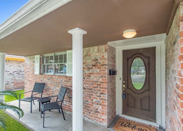 Property at 11638 Kirkmeadow Dr, Houston, TX 77089, 5 beds, 2.5 baths