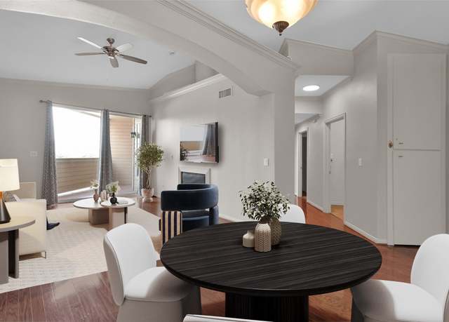 Property at 2100 Welch St Unit C309, Houston, TX 77019, 2 beds, 1.5 baths