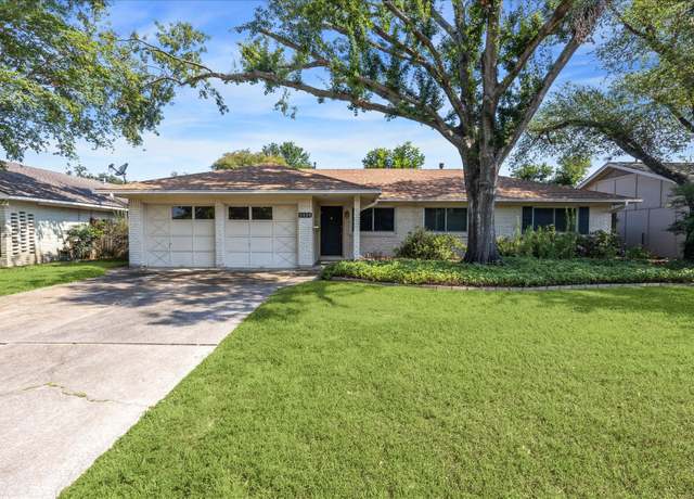Property at 2523 Haverhill Dr, Houston, TX 77008, 3 beds, 2 baths