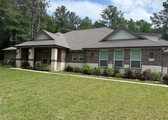 Property at 1574 Silver Creek Ln, Montgomery, TX 77316, 4 beds, 3.5 baths
